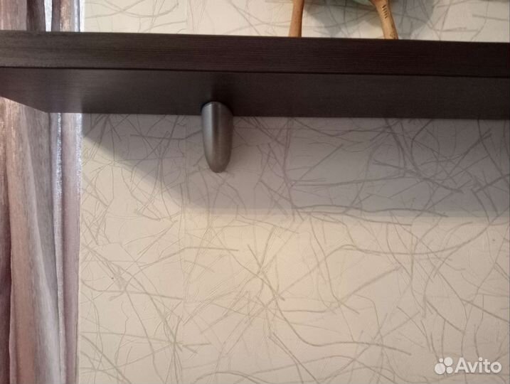 Полка настенная навесная