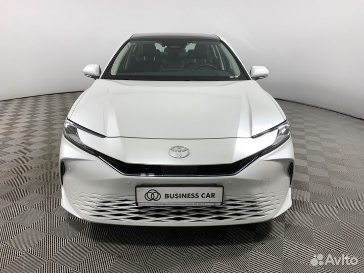 Toyota Camry 2.0 CVT, 2024