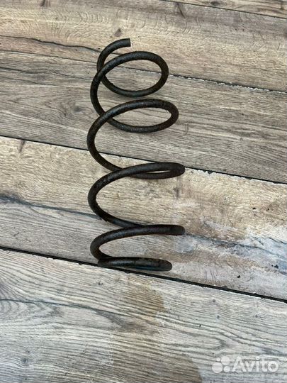 Пружина передняя Opel Corsa D 1.4 2007