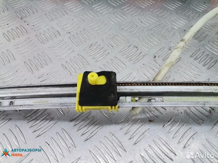 Стеклоподъемник электрический задний правый