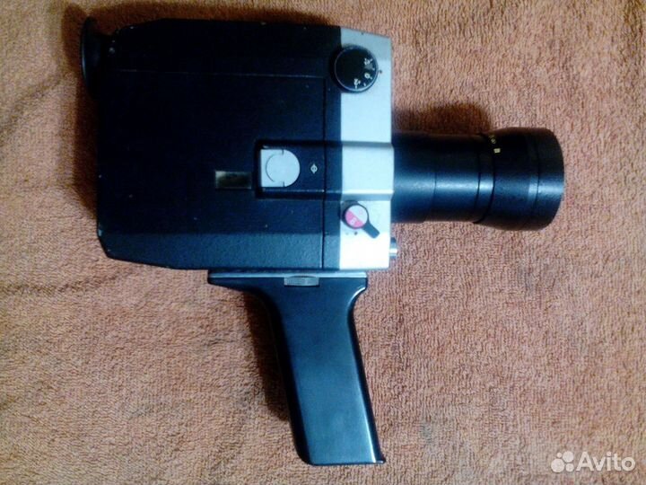 Кинокамера и фотоаппараты в вашу коллекцию