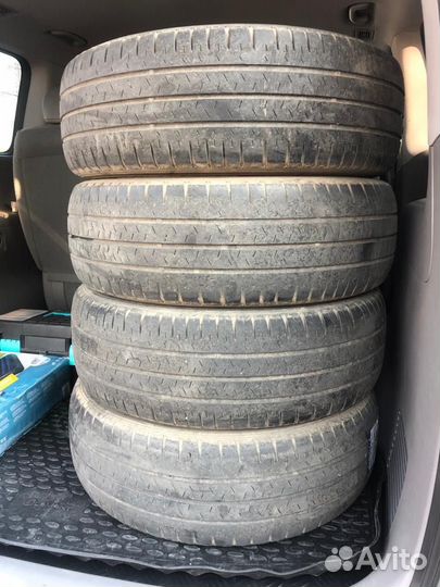 Nexen Roadian CT8 215/65 R17