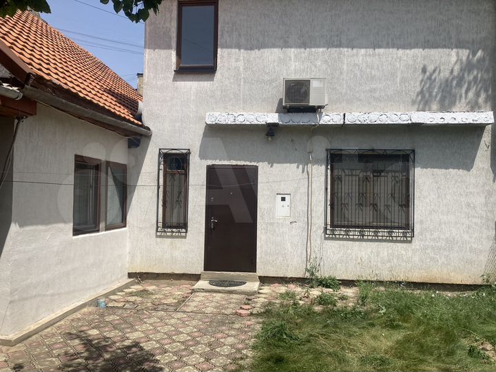 5-к. квартира, 250 м², 1/2 эт.