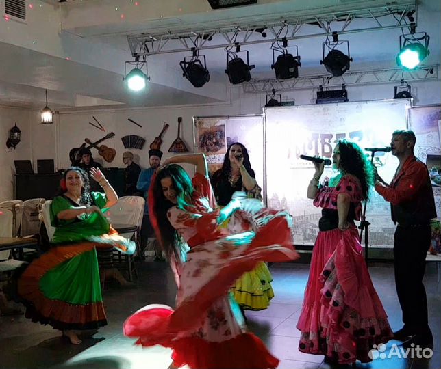 Артисты.Цыганский шоу-театр 