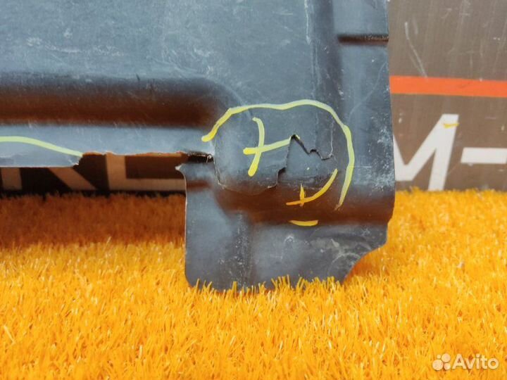 Защита днища кузова левая Bmw X5 E70 N52B30A 2009