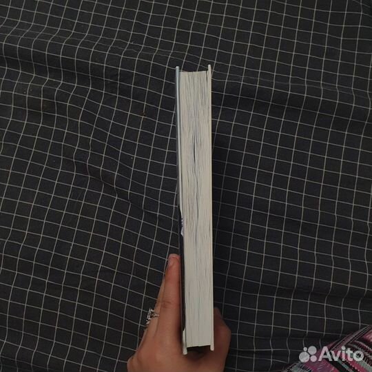 В метре друг от друга