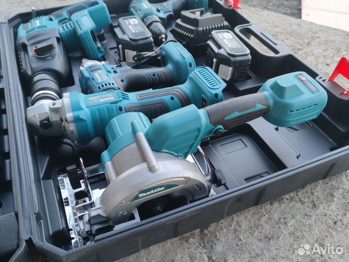 Набор аккумуляторных инструментов Makita 5 в 1