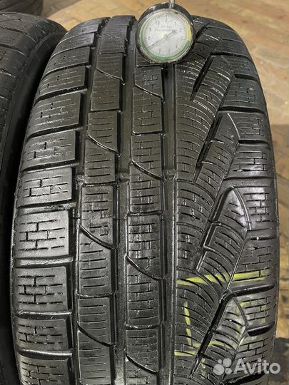 Pirelli Winter Sottozero 210 Serie II 235/55 R18