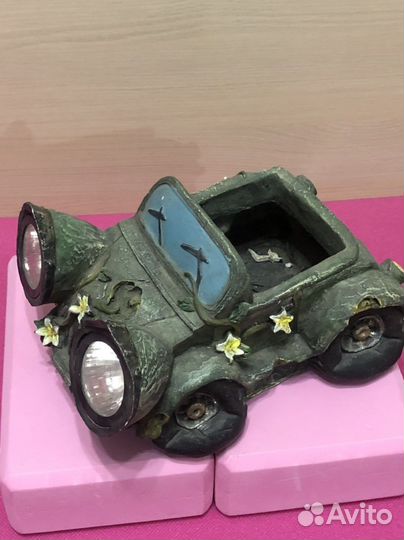 Фигурка садовая Машинка