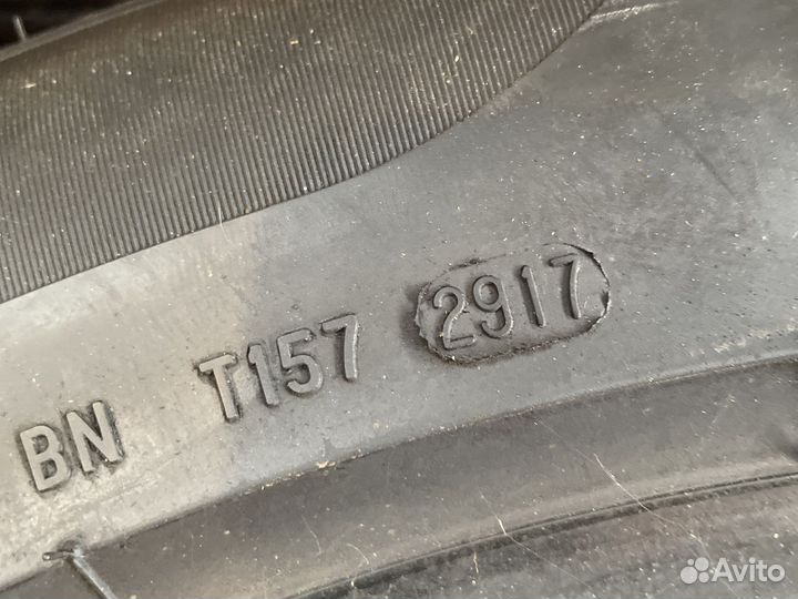 Pirelli P Zero 275/45 R21 и 315/40 R21 111Y