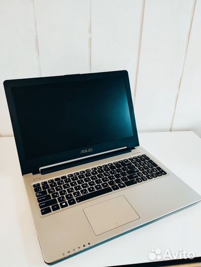 Тонкий Asus игровой отл с(i5/8/две видео карти