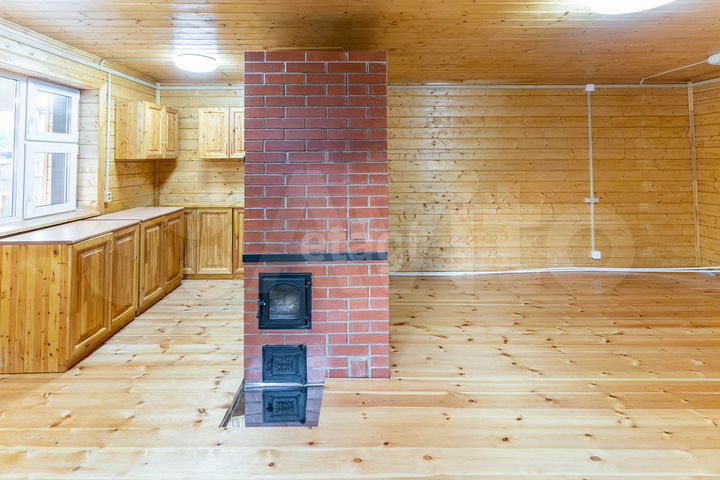 Дом 76,5 м² на участке 5,4 сот.