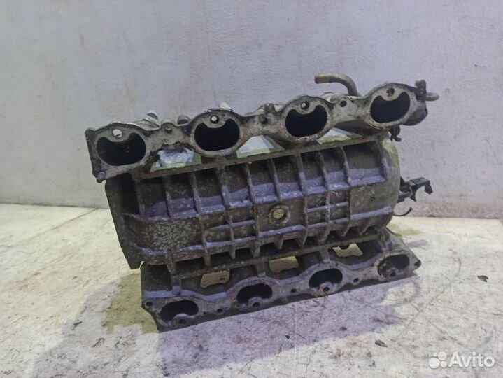 Впускной коллектор