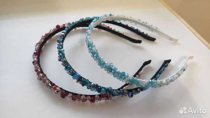 Ободок с стразами и бусинами