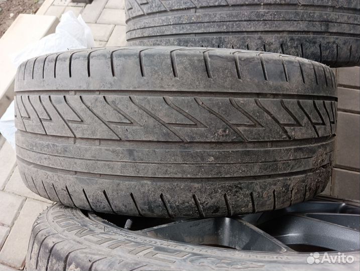 Lassa Phenoma 215/45 R17