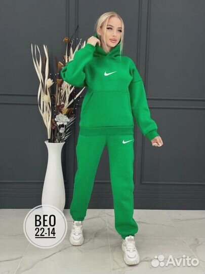 Женский спортивный костюм тёплый