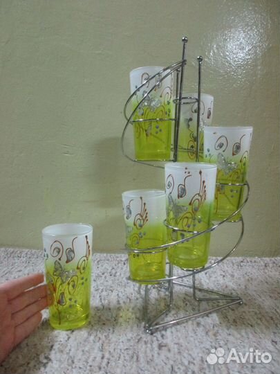 Набор 6 стаканов и кувшин. Чайные чашки