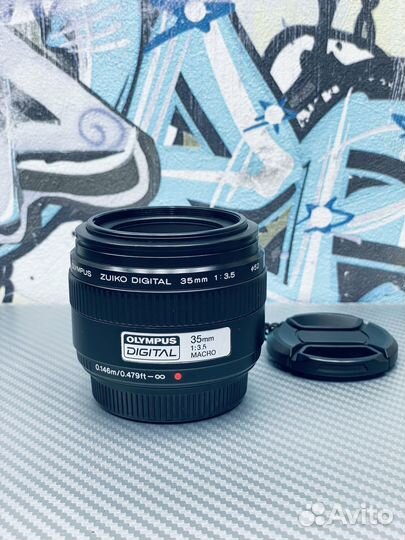 Olympus Zuiko Digital 35mm f/ 3.5 Macro
