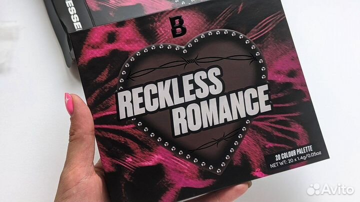 В наличии Beauty Bay Reckless Romance Palette