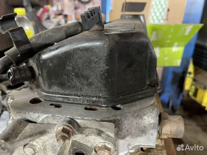 Клапанная крышка galant 8 6a13