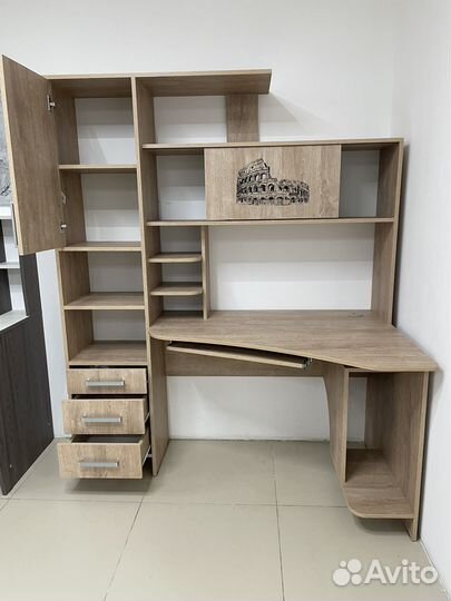 Угловой компьютерный стол 6.0