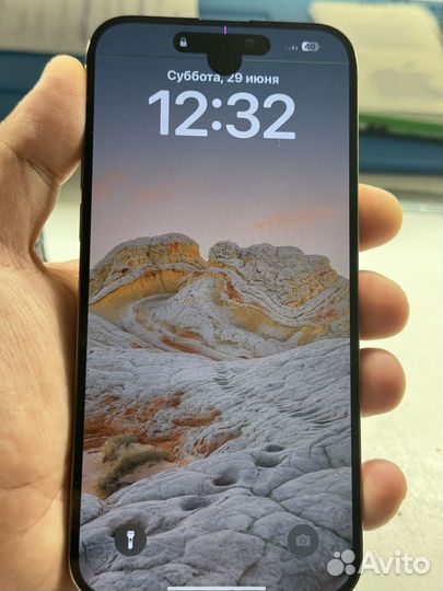 Дисплей iPhone 14 pro max с пятном