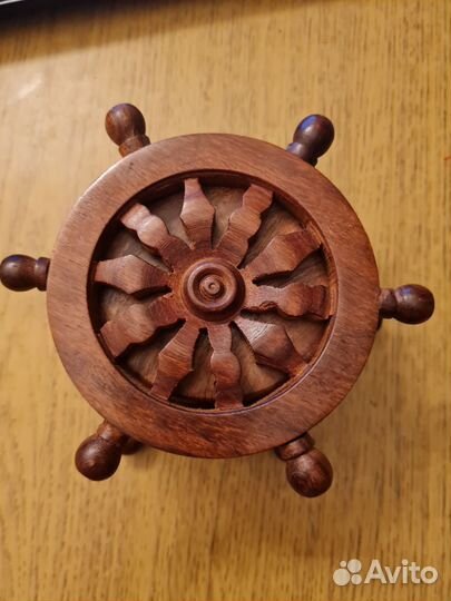 Деревянные подставки для бокалов