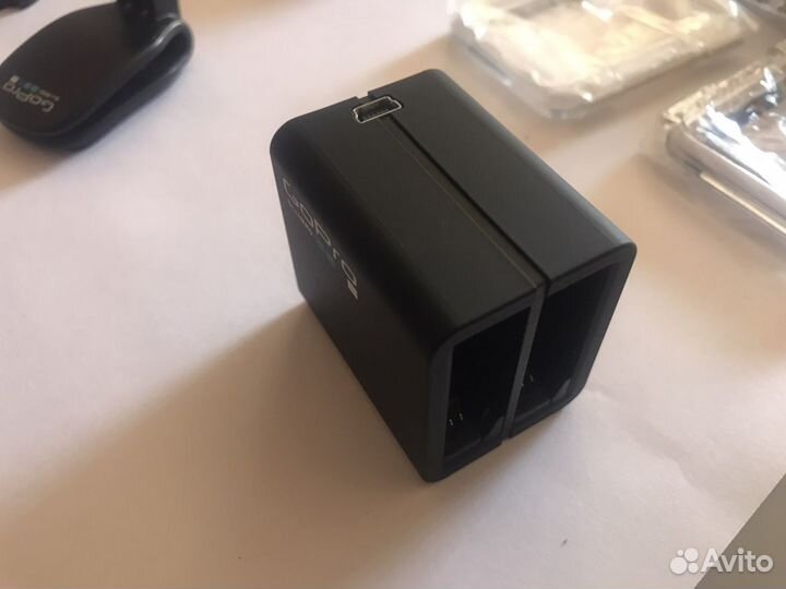 Камера GoPro Hero 4 Silver Edition + аксессуары