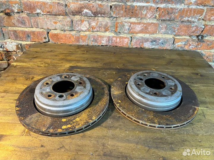 Диск тормозной задний Bmw 5 E60 N52B30 AF 2006