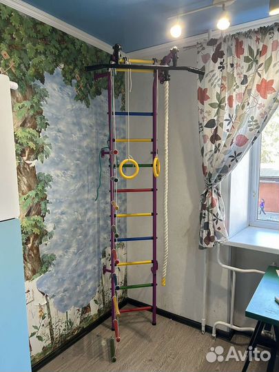 Шведская стенка с турником