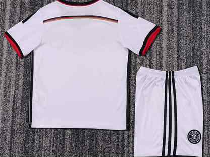 Ретро детская форма Германия 2014, Москва