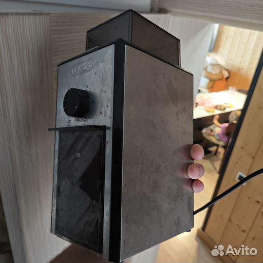 Кофемашина Борк рожковая с кофемолкой делонги