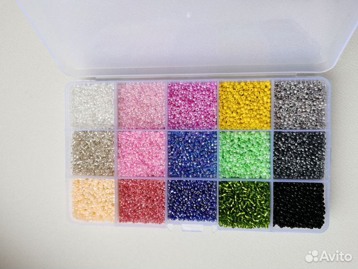 Набор бисера в органайзере