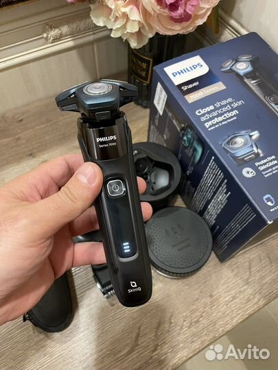 Электробритва Philips 7783/59 (7000)