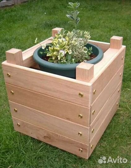 Кашпо для цветов деревянное
