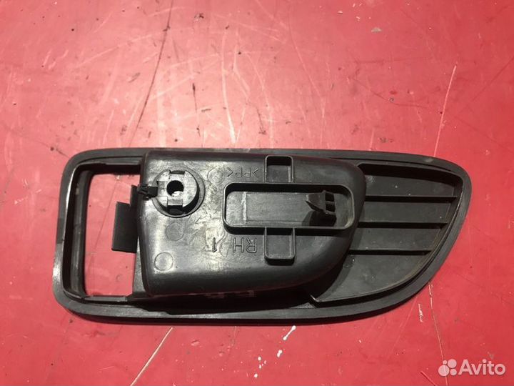 Накладка ручки двери внутренней передняя правая