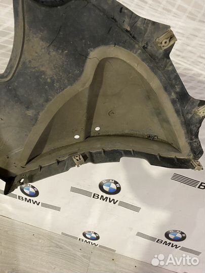Пыльник переднего бампера правый BMW G20