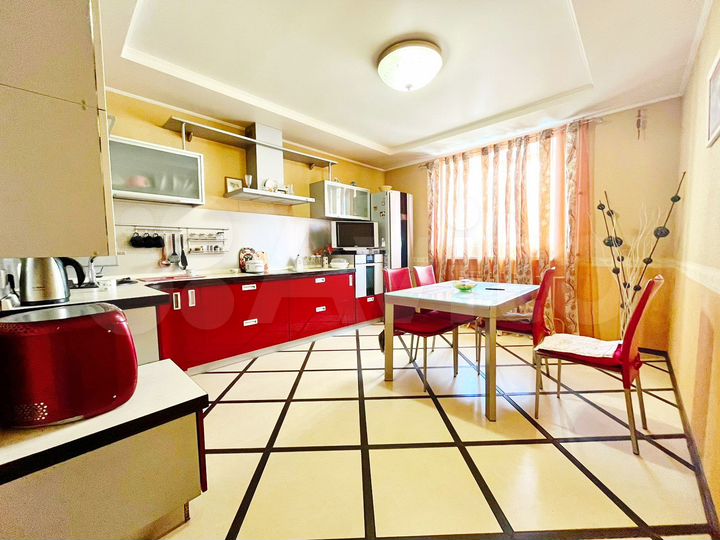 2-к. квартира, 95,1 м², 3/16 эт.