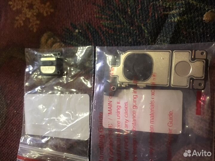 Продам два динамика iPhone 7 plus