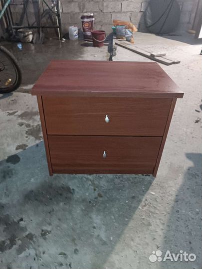 Тумба прикроватная