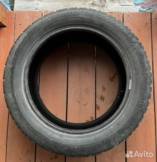 Gislaved NordFrost 100 215/55 R17