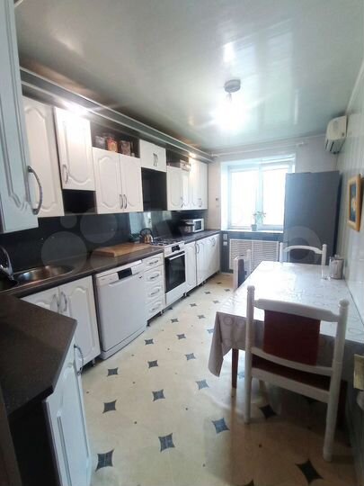 4-к. квартира, 90,2 м², 4/4 эт.