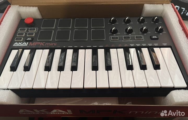 Мидиклавиатура akai MPK mini mk2