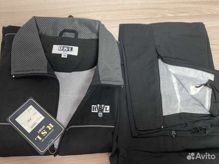 Костюм спортивный новый