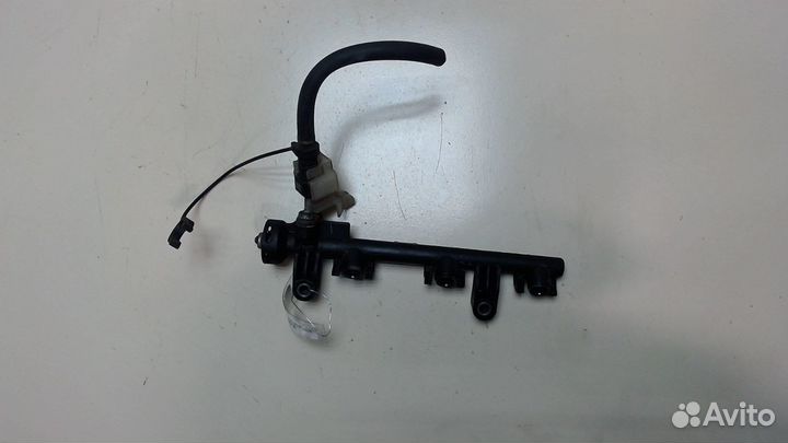 Рампа топливная Toyota Yaris, 2008