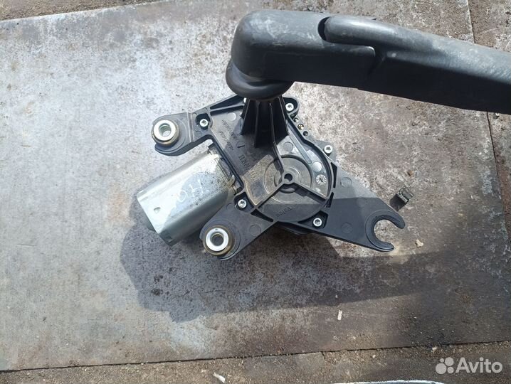 Трапеция заднего дворника Renault Sandero