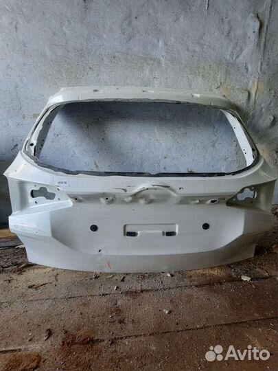 Задняя дверь kia seltos