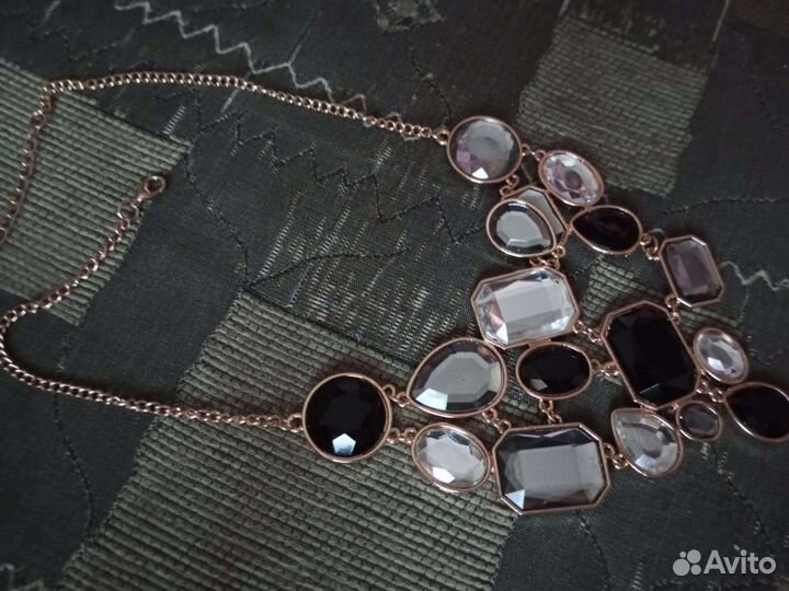 Колье ожерелье