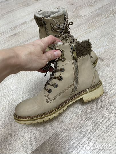 Зимние ботинки женские