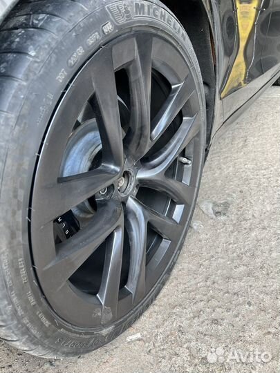 R21 Michelin Pilot Sport 4 S 295/30, PCD 5x110 DIA 10